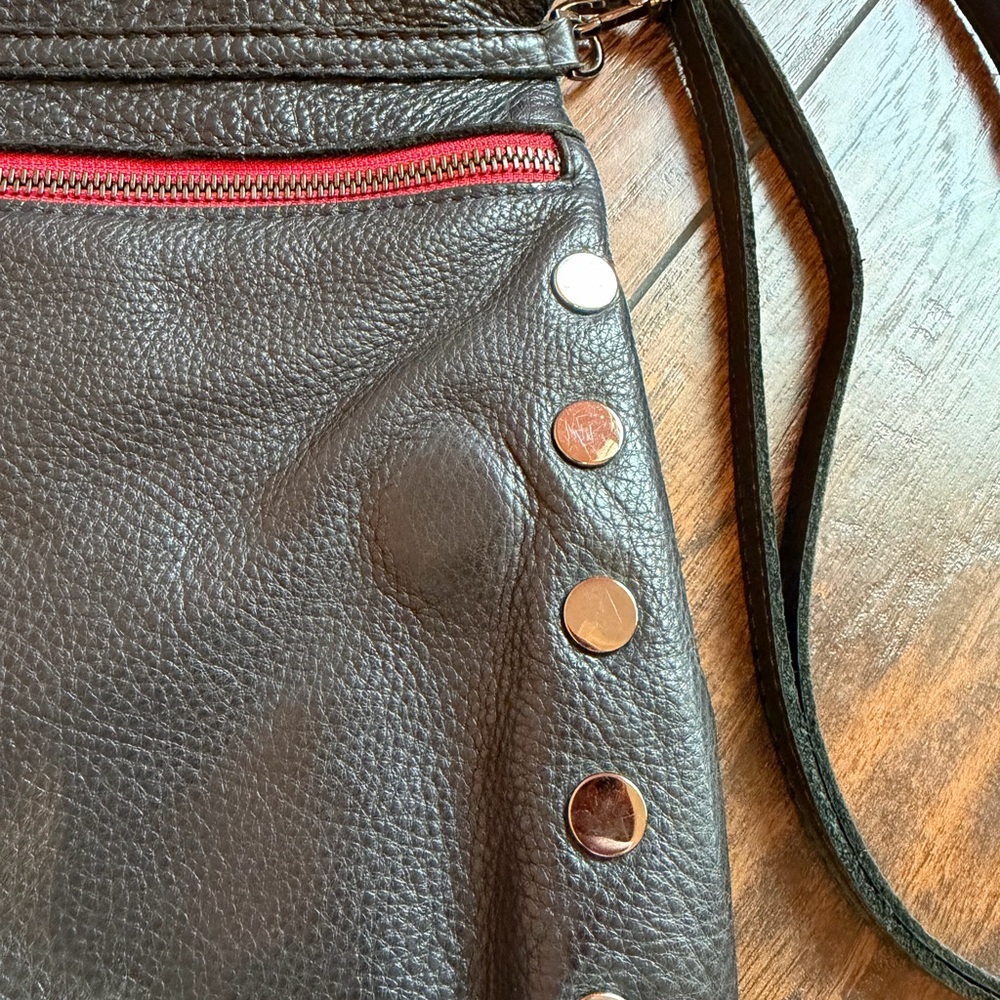 Hammitt Los Angeles VIP Large Crossbody Black Gunmetal Grommets Red Zipper - Picture 4 of 16